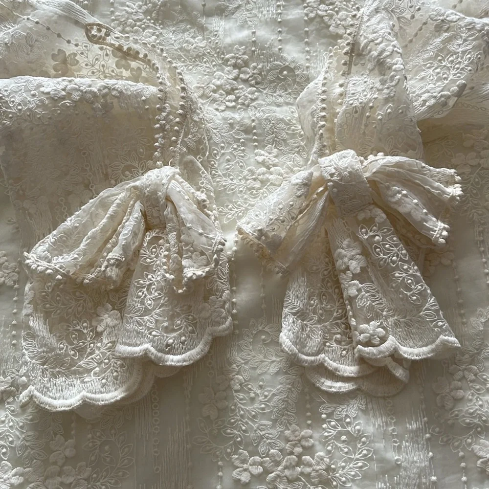 Sheer floral blouse off white quarter sleeves - Picture 11 of 13